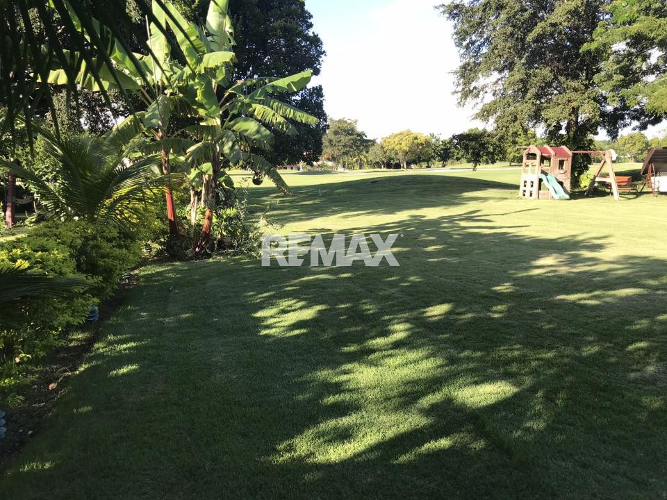 Tourist Property en GUAYACANES, JUAN DOLIO