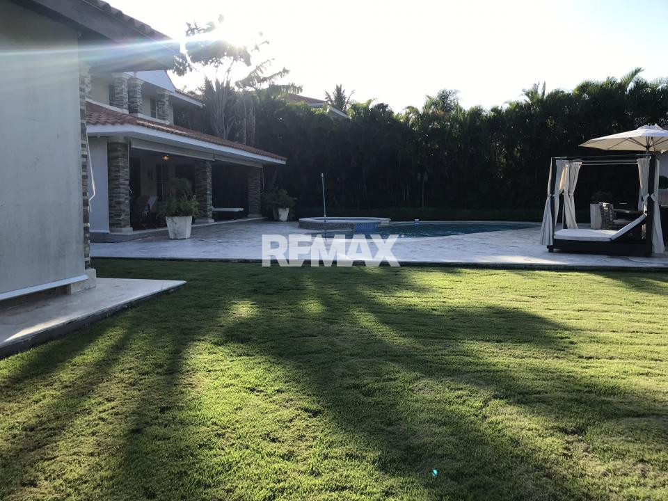 Tourist Property en GUAYACANES, JUAN DOLIO