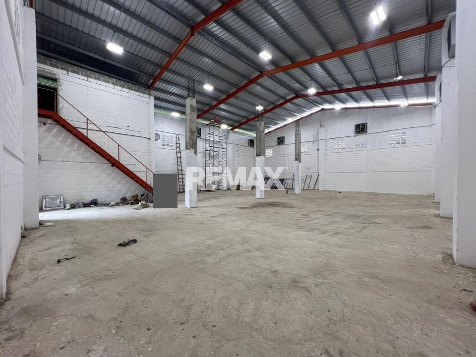 Industrial Unit en SANTO DOMINGO ESTE, LA UREÑA