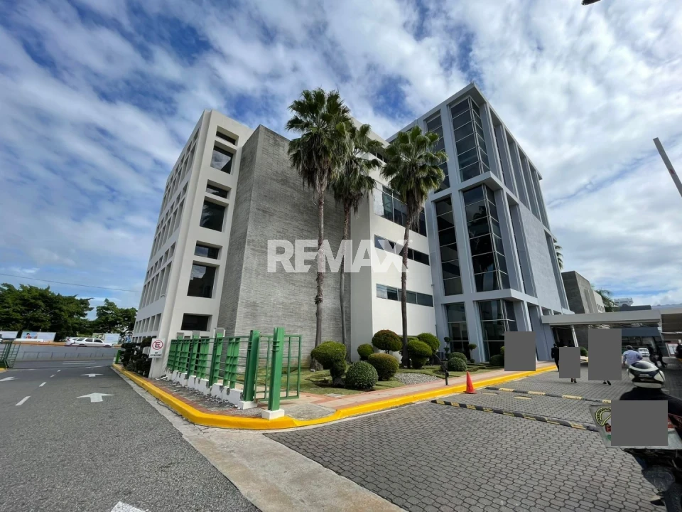 Office Space en SANTO DOMINGO DE GUZMÁN, ENSANCHE NACO