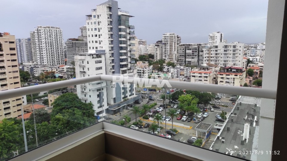 Apartamento en SANTO DOMINGO DE GUZMÁN, ENSANCHE SERRALLES