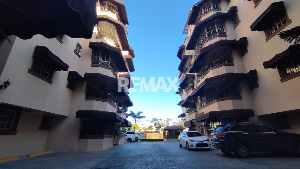 Apartamento en SANTO DOMINGO ESTE, ALMA ROSA II