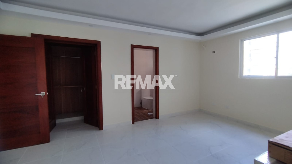 Apartamento en SANTO DOMINGO ESTE, ALMA ROSA I