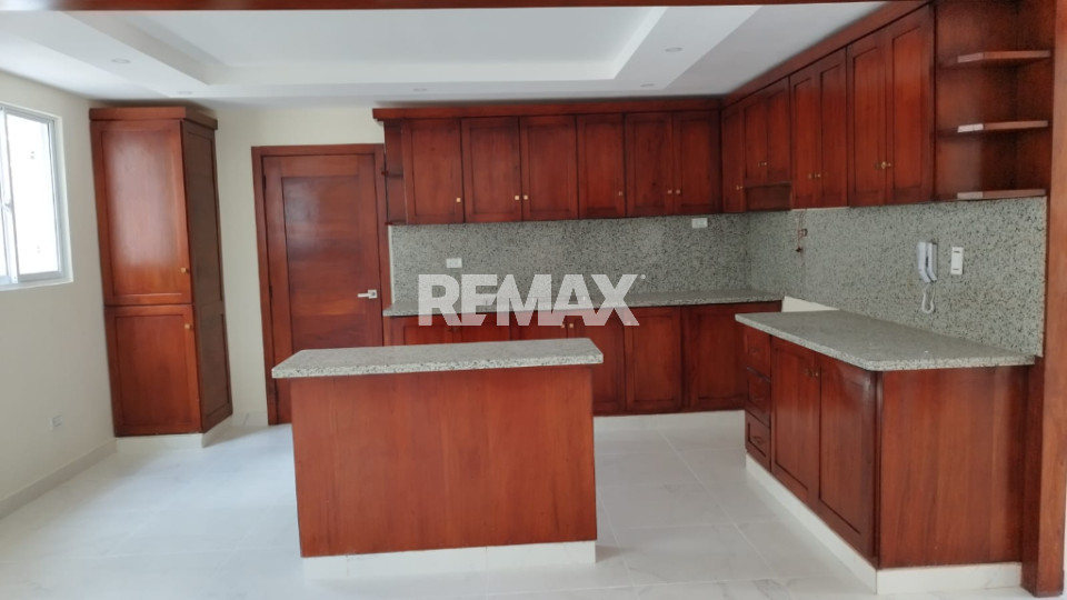 Apartamento en SANTO DOMINGO ESTE, ALMA ROSA I