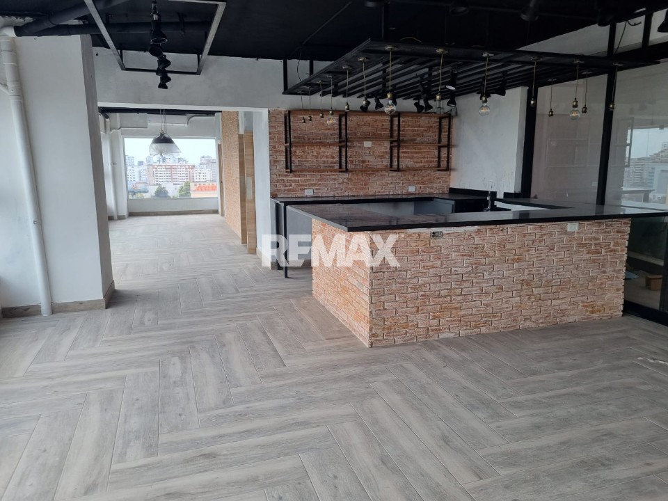 Local Comercial en SANTO DOMINGO DE GUZMÁN, ENSANCHE SERRALLES