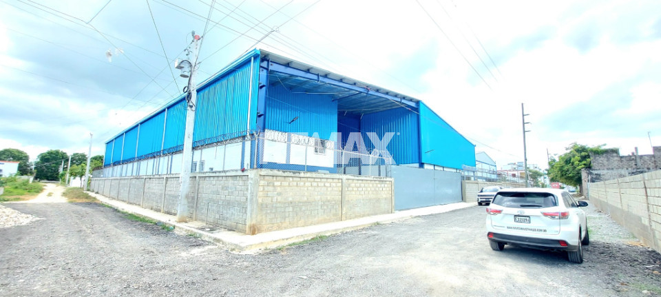 Nave Industrial en SANTO DOMINGO ESTE, LA UREÑA