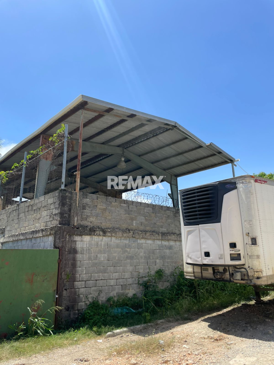 Nave Industrial en SANTO DOMINGO OESTE, CABALLONA