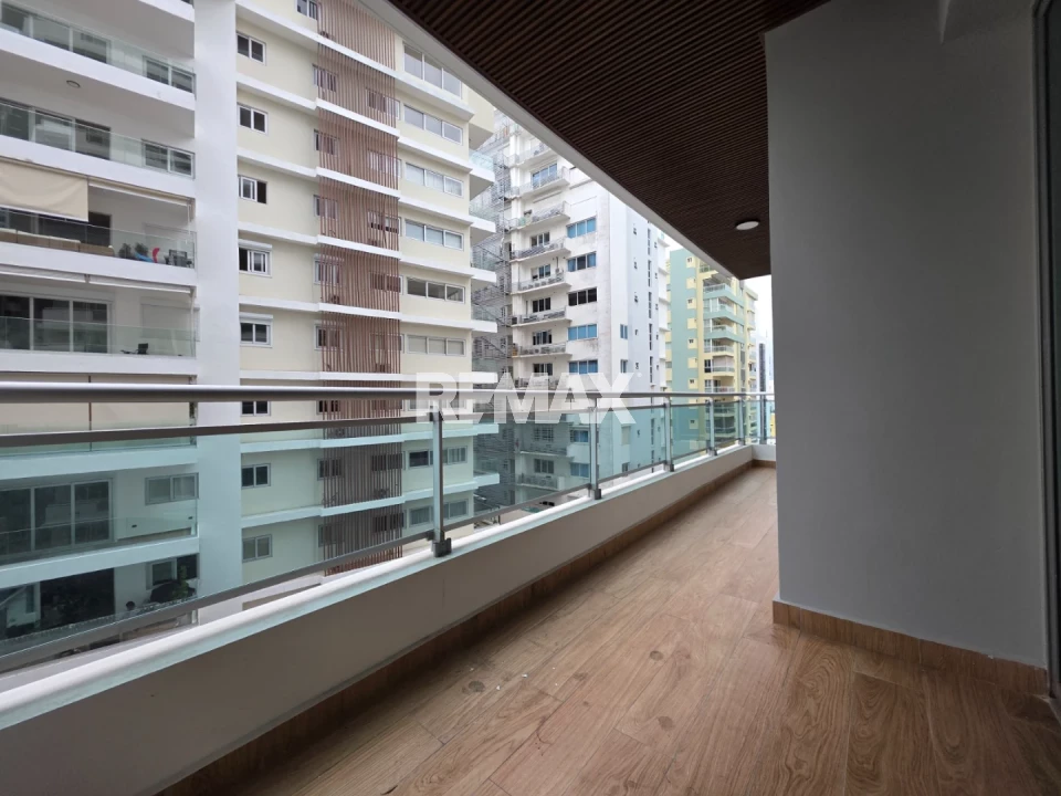 Apartamento en SANTO DOMINGO DE GUZMÁN, ENSANCHE NACO