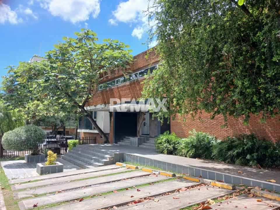 Edificio en SANTO DOMINGO DE GUZMÁN, LA FERIA