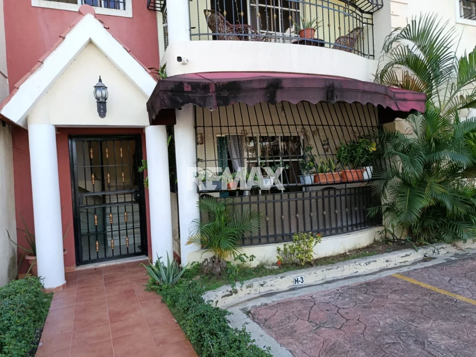 Apartamento en SANTO DOMINGO DE GUZMÁN, COLINAS DE LOS RÍOS