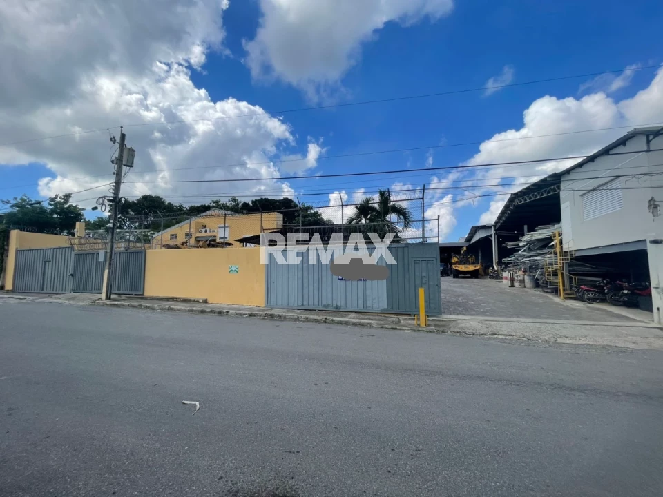 Nave Industrial en SANTO DOMINGO OESTE, VILLA AURA