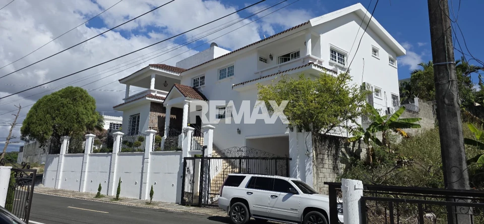 Casa en SANTO DOMINGO DE GUZMÁN, CUESTA HERMOSA III