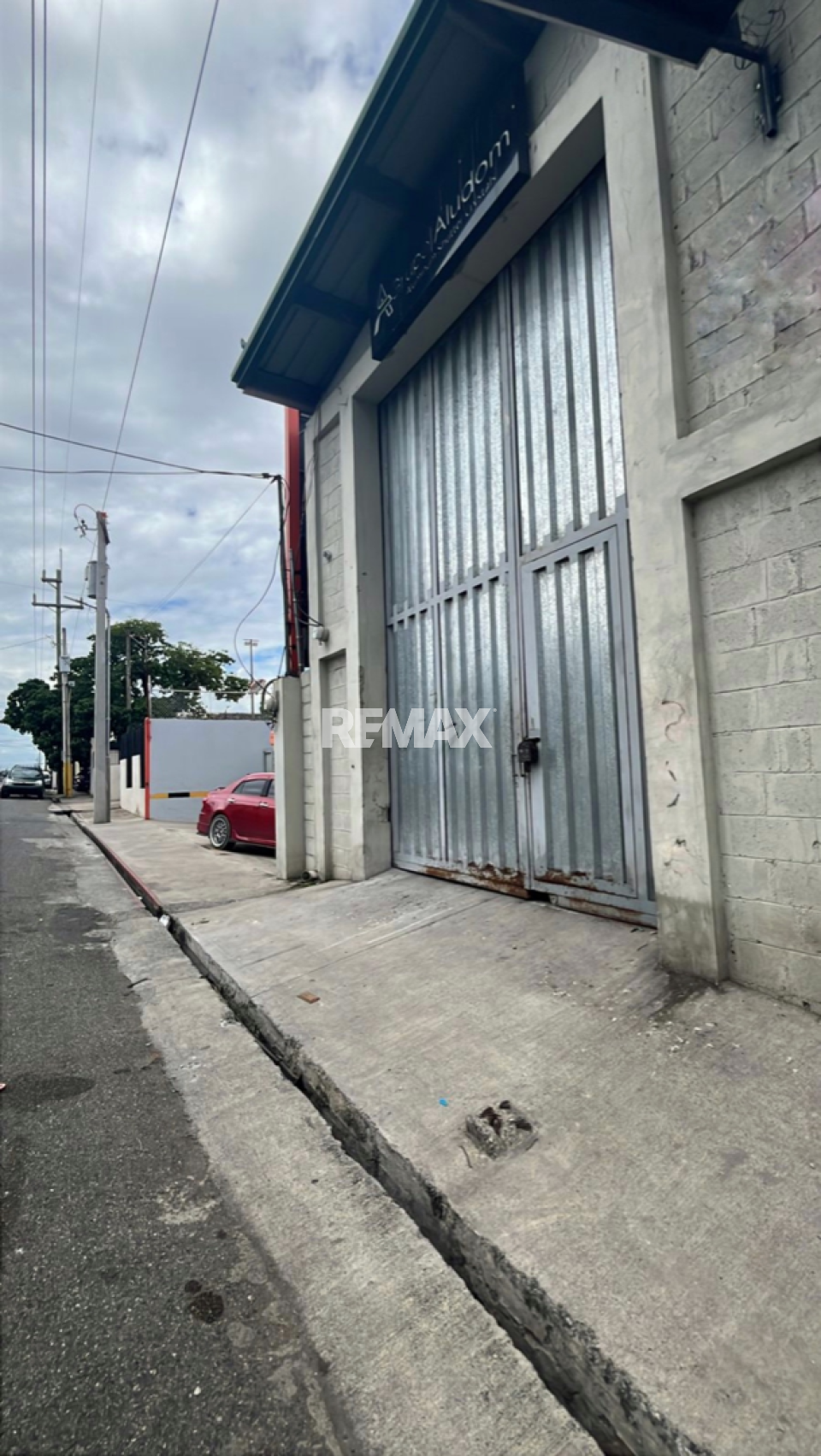 Nave Industrial en SANTO DOMINGO DE GUZMÁN, MEJORAMIENTO SOCIAL