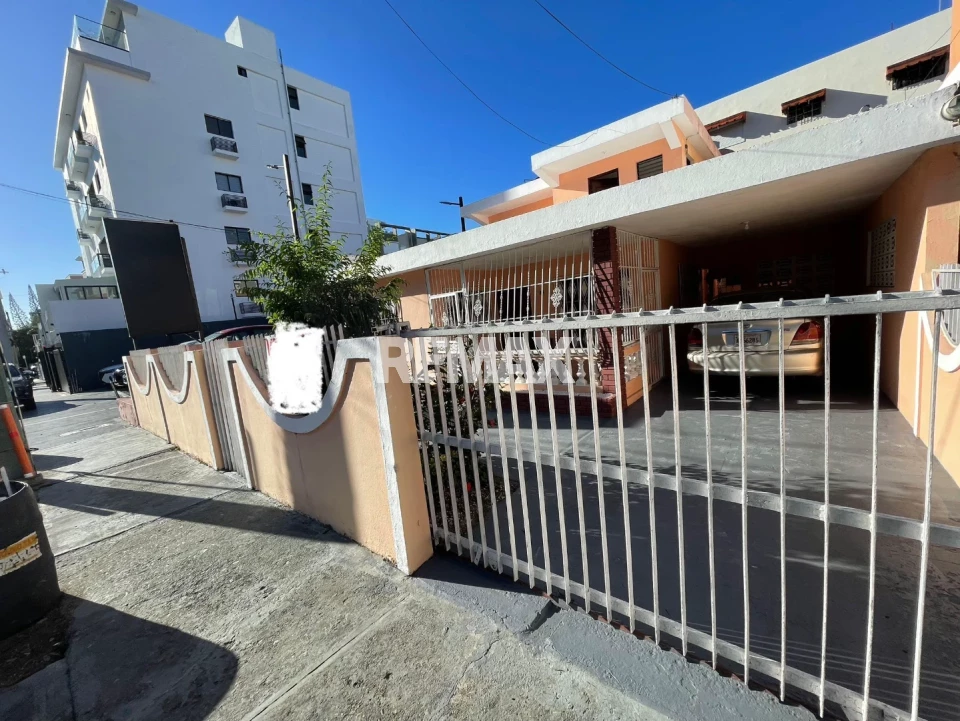 Casa en SANTO DOMINGO DE GUZMÁN, EL MILLÓN