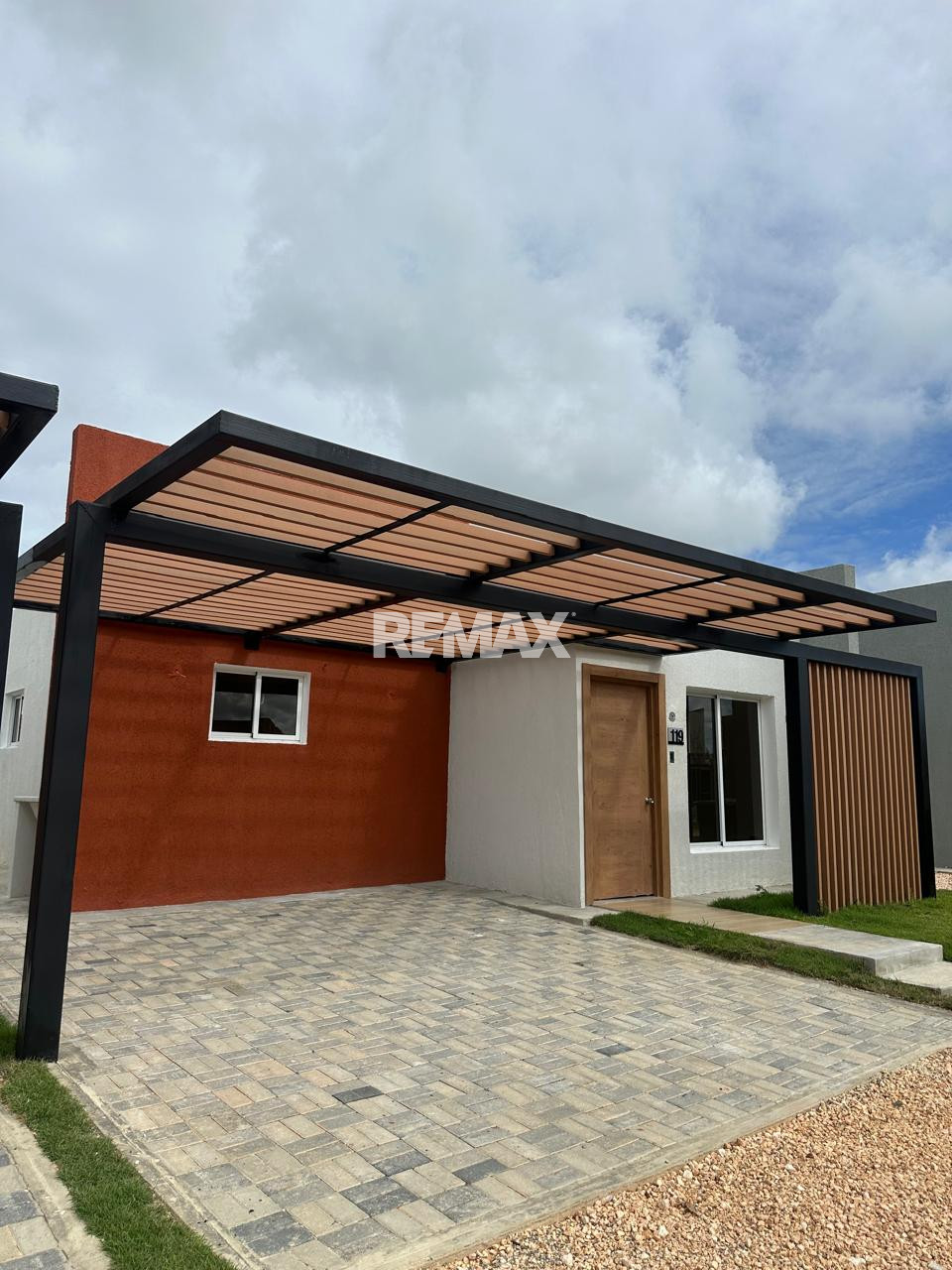 House en VERON, VERON