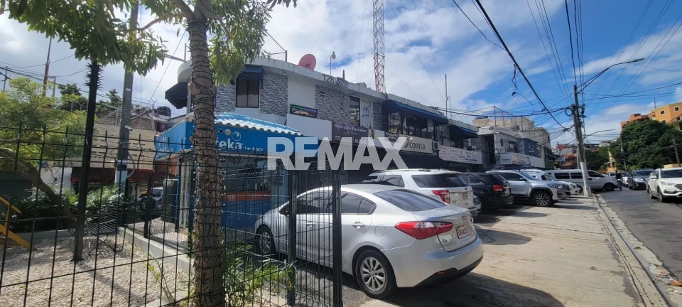 Edificio en LA JULIA, SANTO DOMINGO DE GUZMÁN