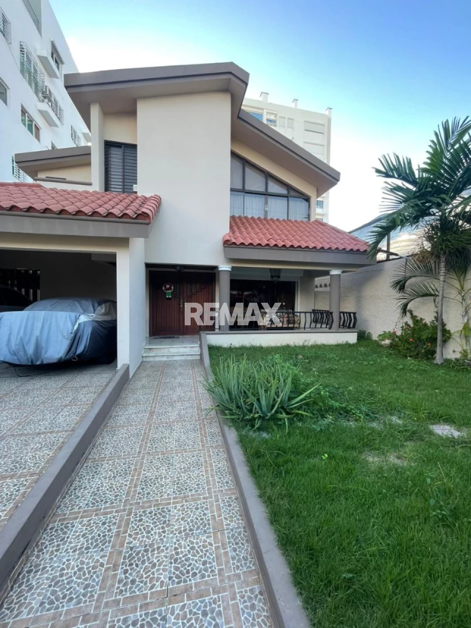 Casa en SANTO DOMINGO DE GUZMÁN, LOS CACICAZGOS