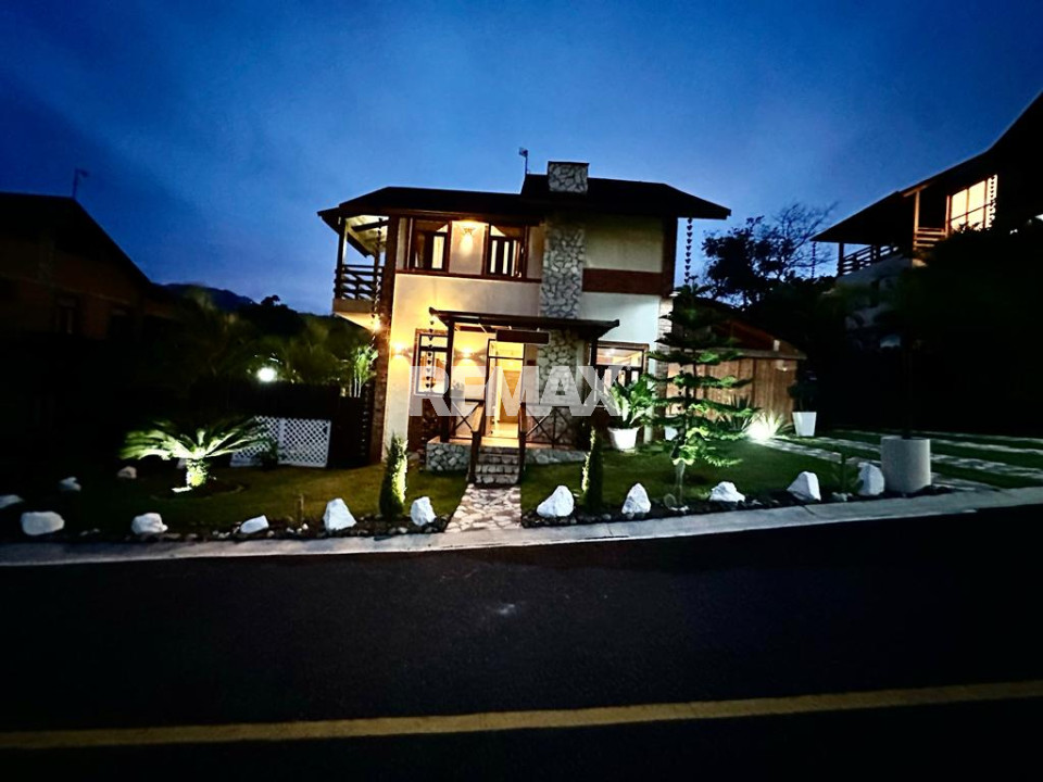 Casa en JARABACOA, LA JOYA