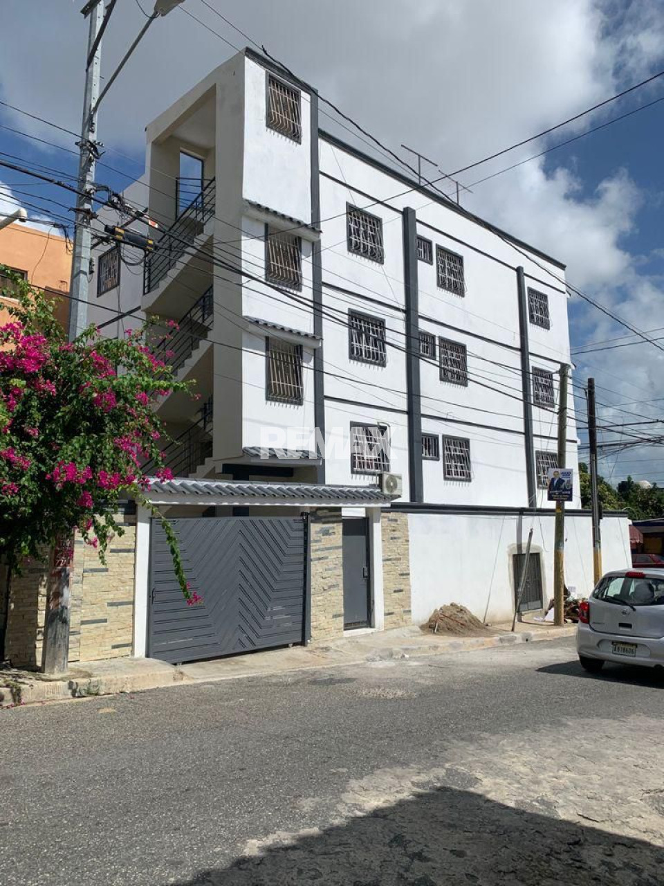 Building en SANTO DOMINGO ESTE, ALMA ROSA II
