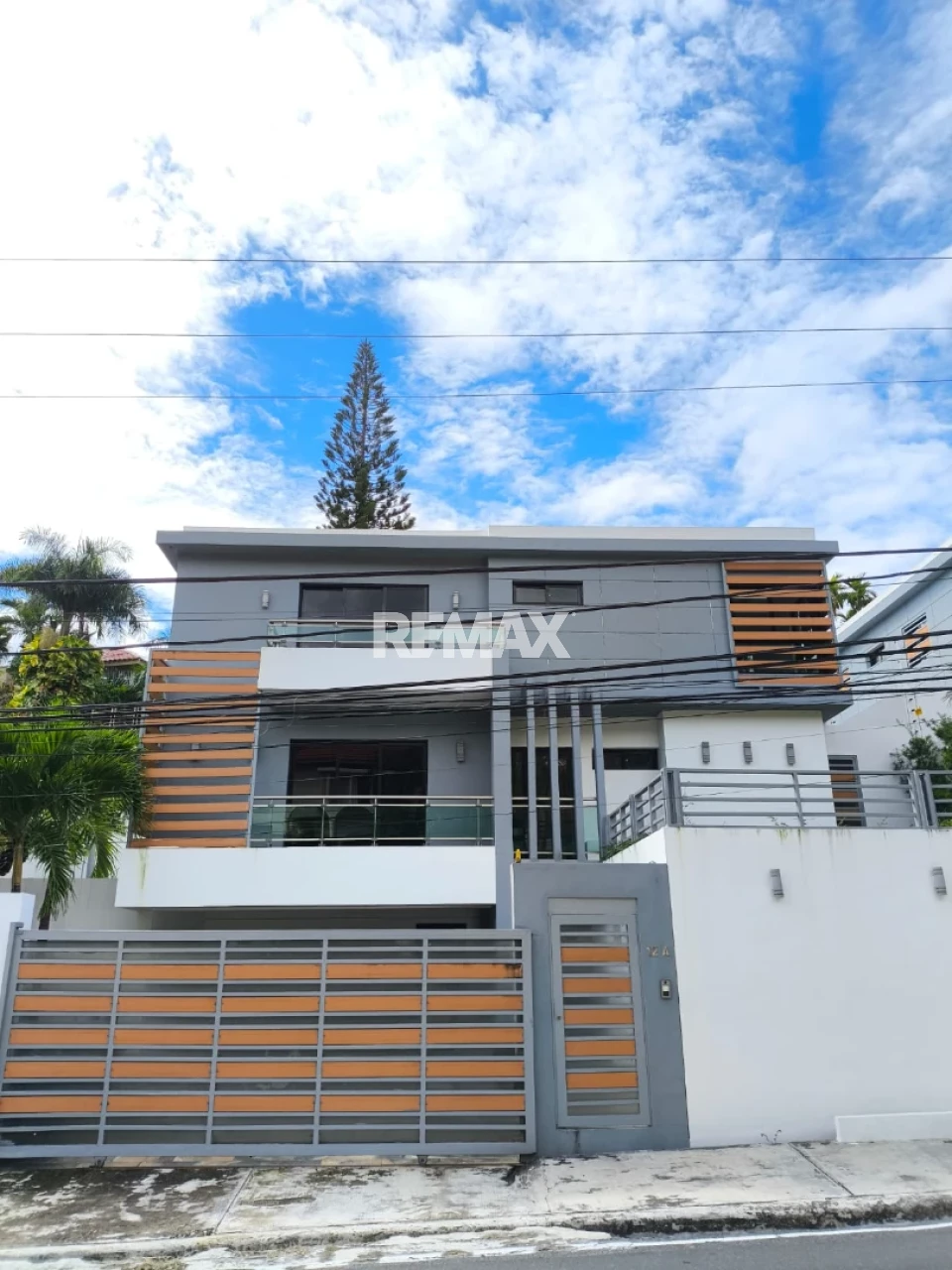 Casa en SANTO DOMINGO DE GUZMÁN, ALTOS DE ARROYO HONDO III
