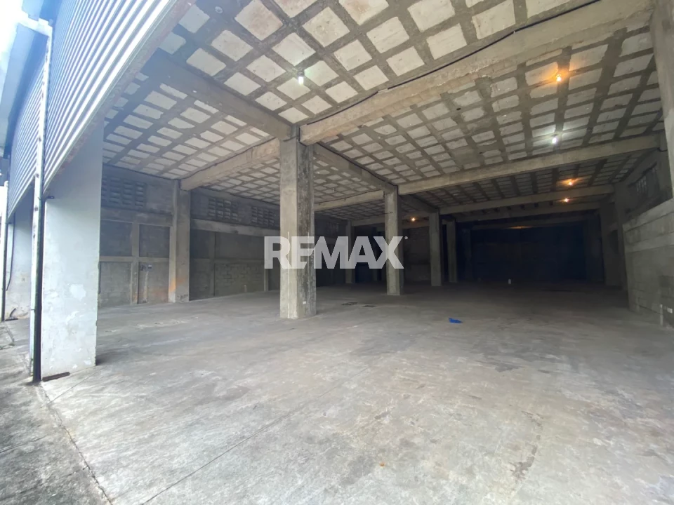 Nave Industrial en SANTO DOMINGO DE GUZMÁN, VILLA CONSUELO