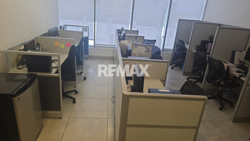 Local de Oficina en SANTO DOMINGO DE GUZMÁN, LA ESPERILLA