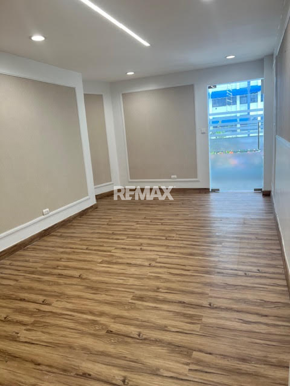 Local Comercial en SANTO DOMINGO DE GUZMÁN, PARAÍSO