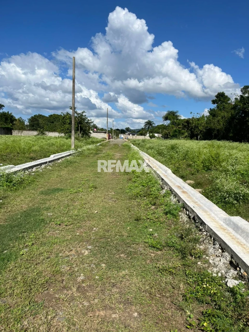 Proyecto de Terreno en BONAO, EL OCHO