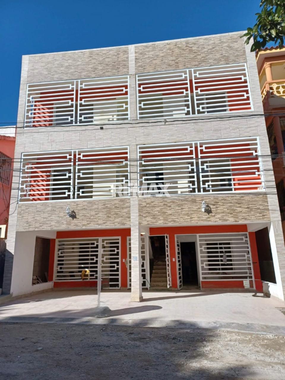 Edificio en SANTO DOMINGO NORTE, CERROS DE BUENA VISTA II