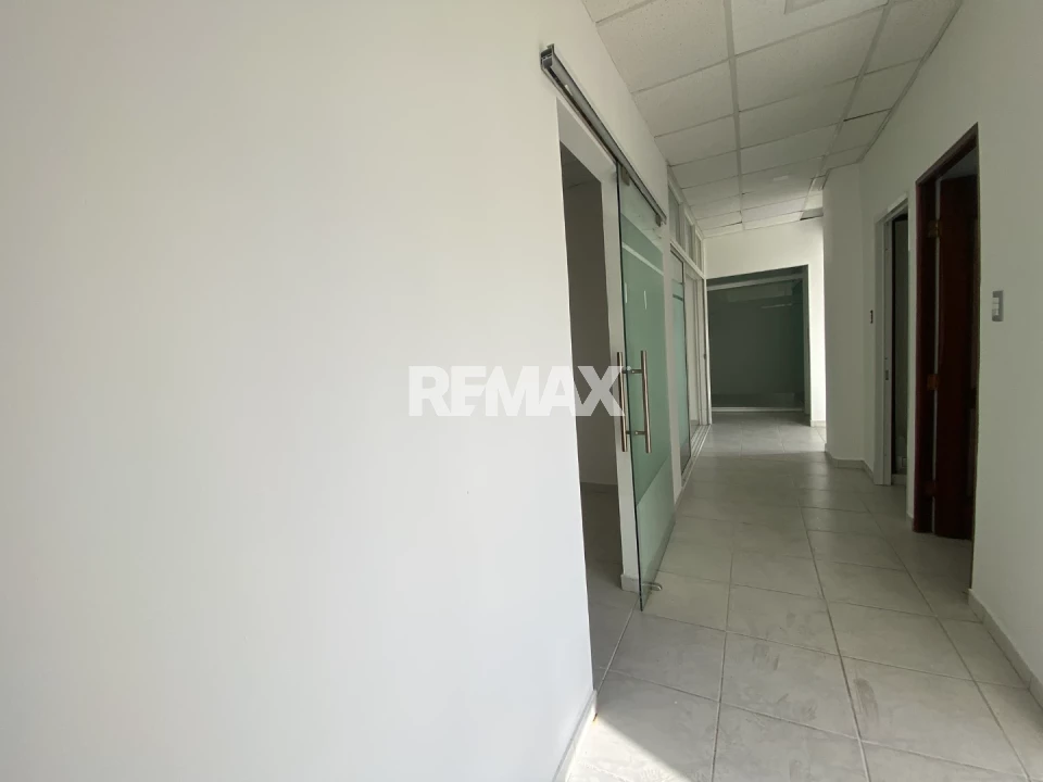 Office Space en SANTO DOMINGO DE GUZMÁN, EVARISTO MORALES