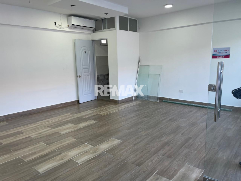 Local Comercial en PUNTA CANA, BAVARO