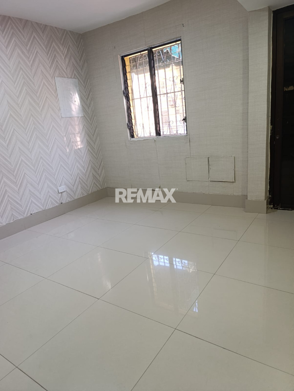 Local Comercial en SANTO DOMINGO DE GUZMÁN, LA FERIA