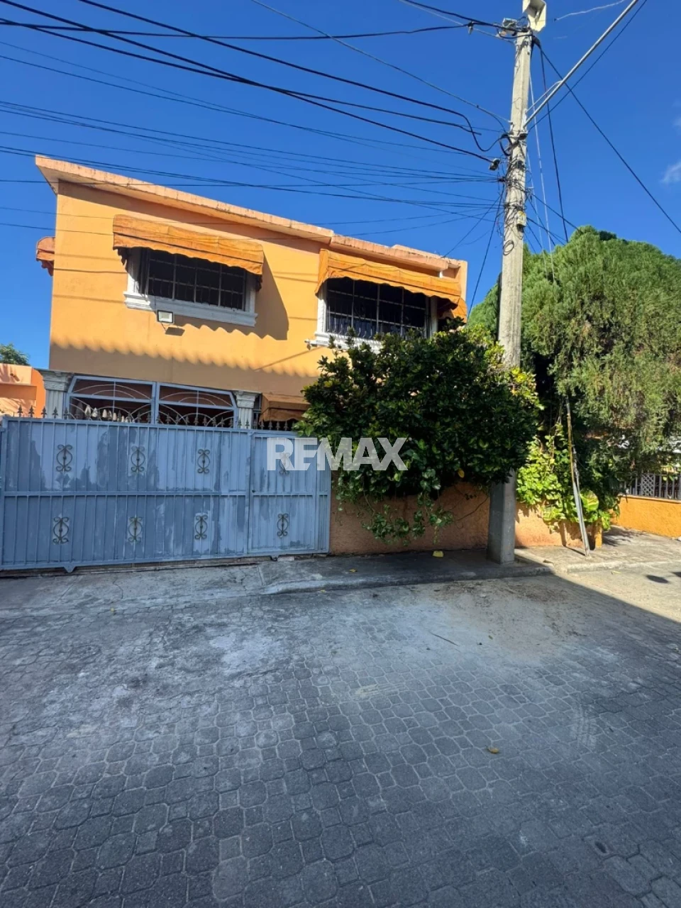 Casa en SANTO DOMINGO ESTE, ISABELITA I