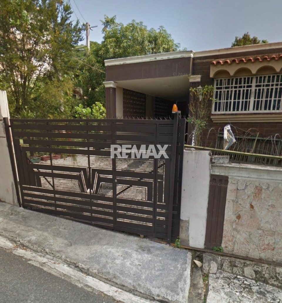 Casa / Solar en SANTO DOMINGO DE GUZMÁN, Viejo Arroyo Hondo