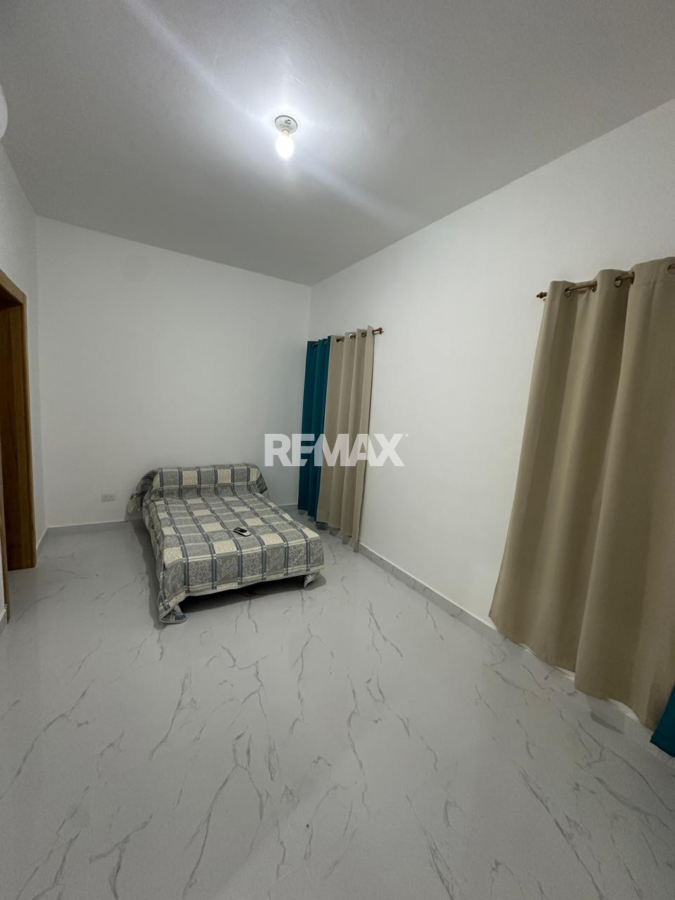 Hermosa y espaciosa Villa en venta - 3