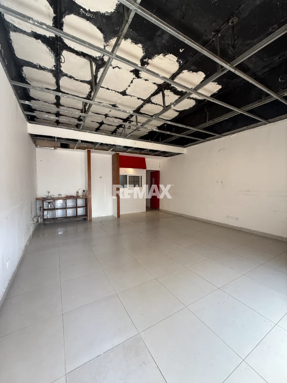 Local Comercial en SANTO DOMINGO DE GUZMÁN, CUESTA HERMOSA II
