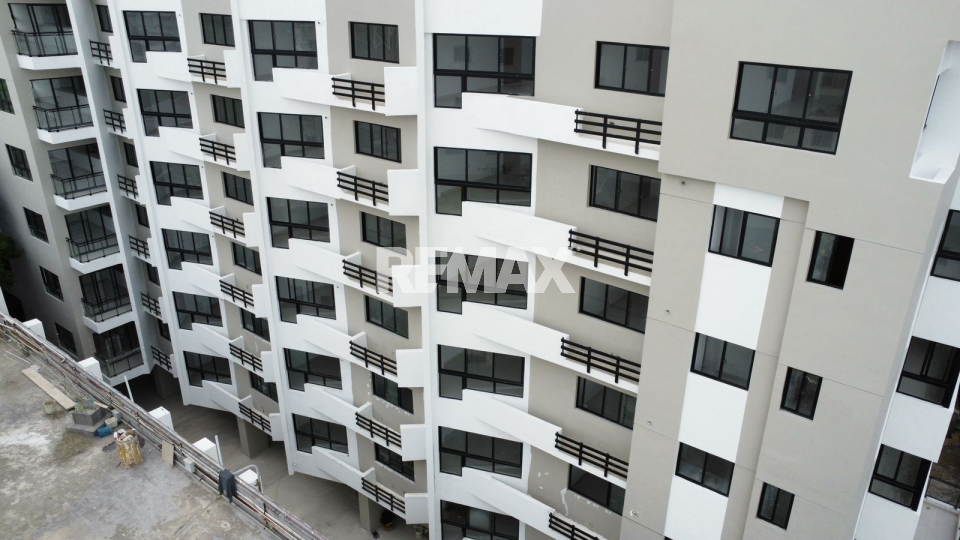 Apartamento en SANTO DOMINGO DE GUZMÁN, ZONA UNIVERSITARIA