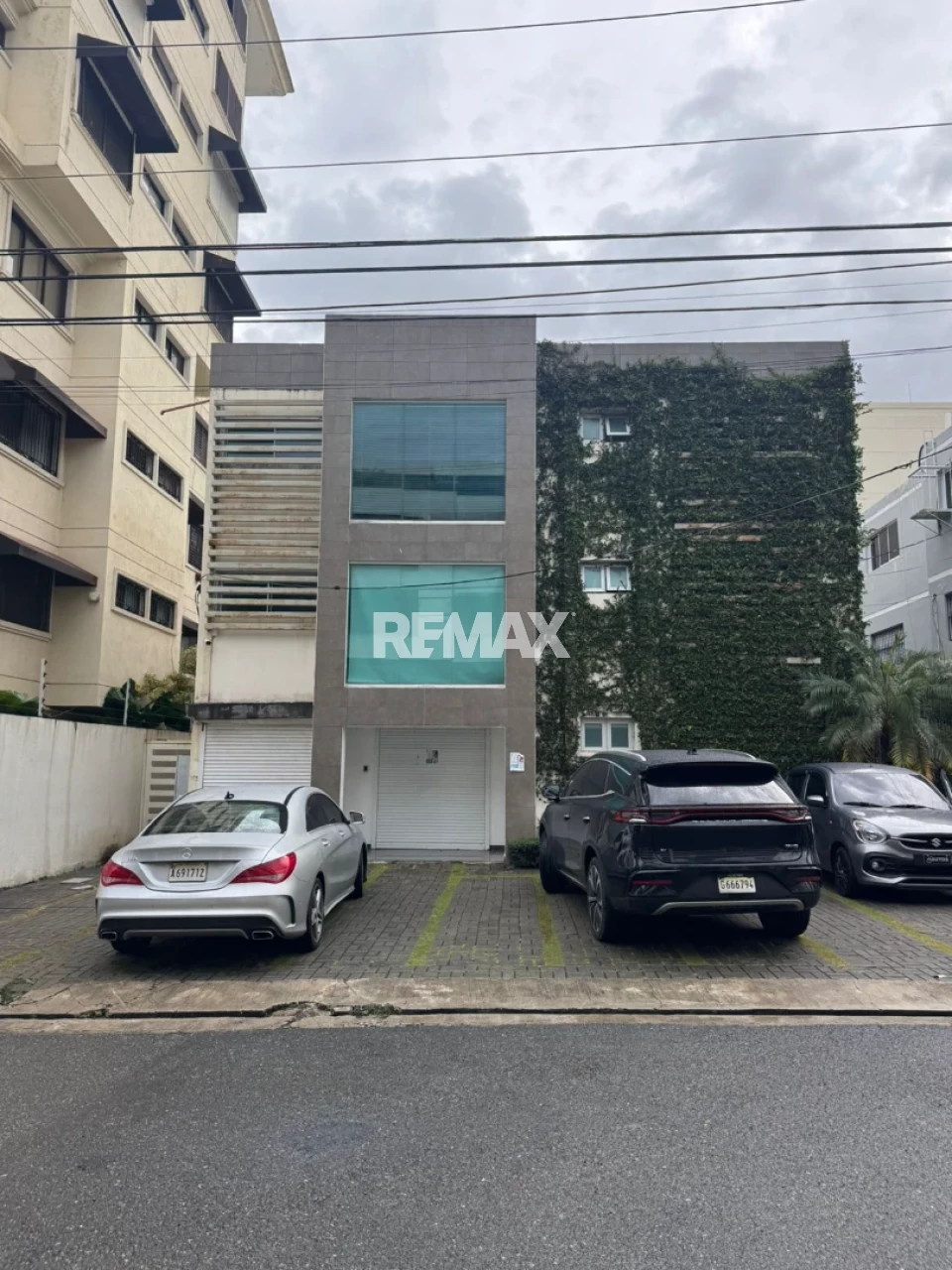 Edificio en SANTO DOMINGO DE GUZMÁN, LA ESPERILLA