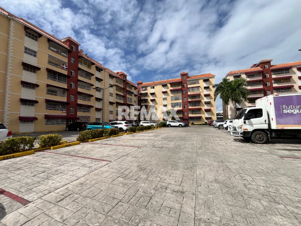 Apartamento en SANTO DOMINGO ESTE, ALMA ROSA I
