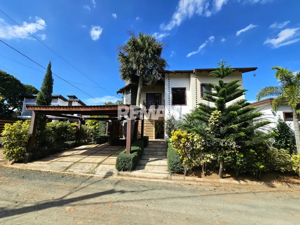 House en JARABACOA, BUENA VISTA
