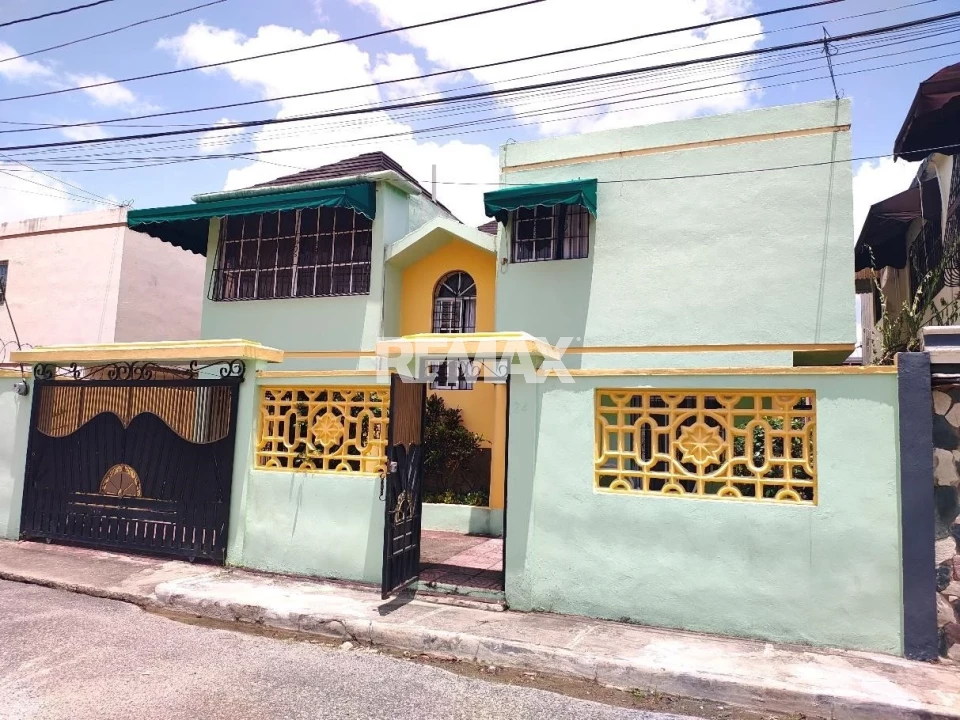 Casa amueblada Vista Hermosa Santo Domingo Este
