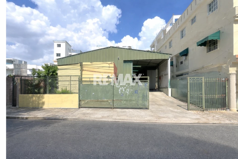 Nave Industrial en BELLA VISTA, SANTO DOMINGO DE GUZMÁN