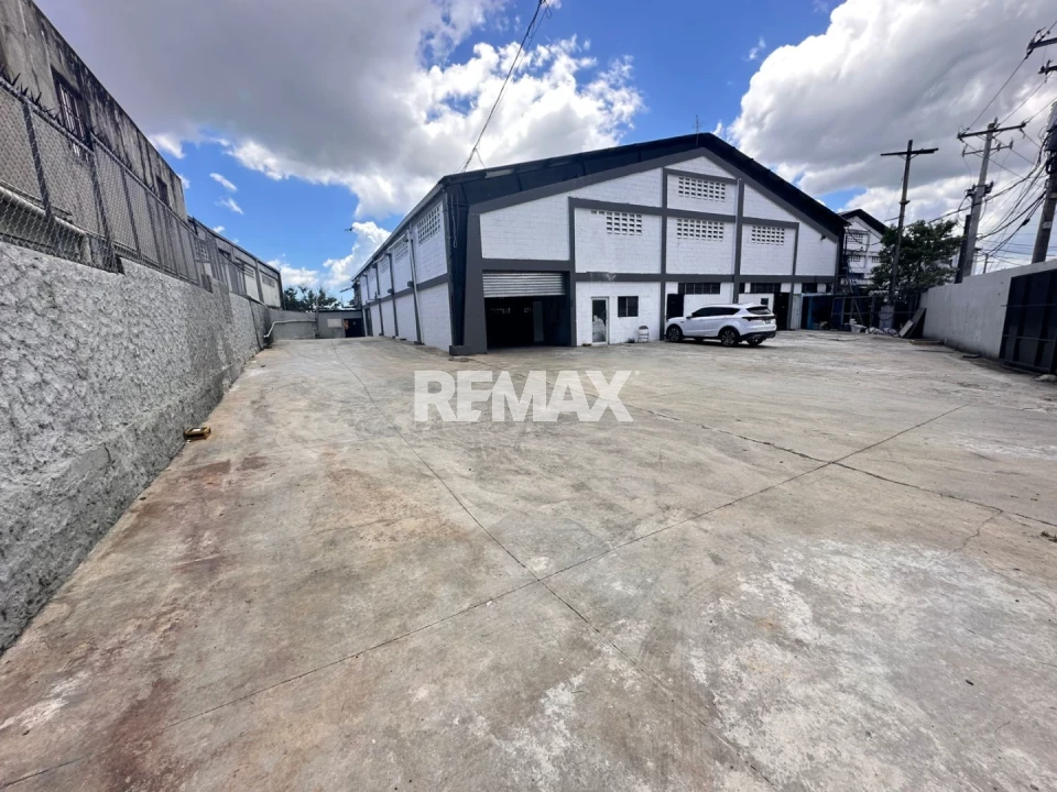 Nave Industrial en SANTO DOMINGO OESTE, LAS PALMAS DE HERRERA