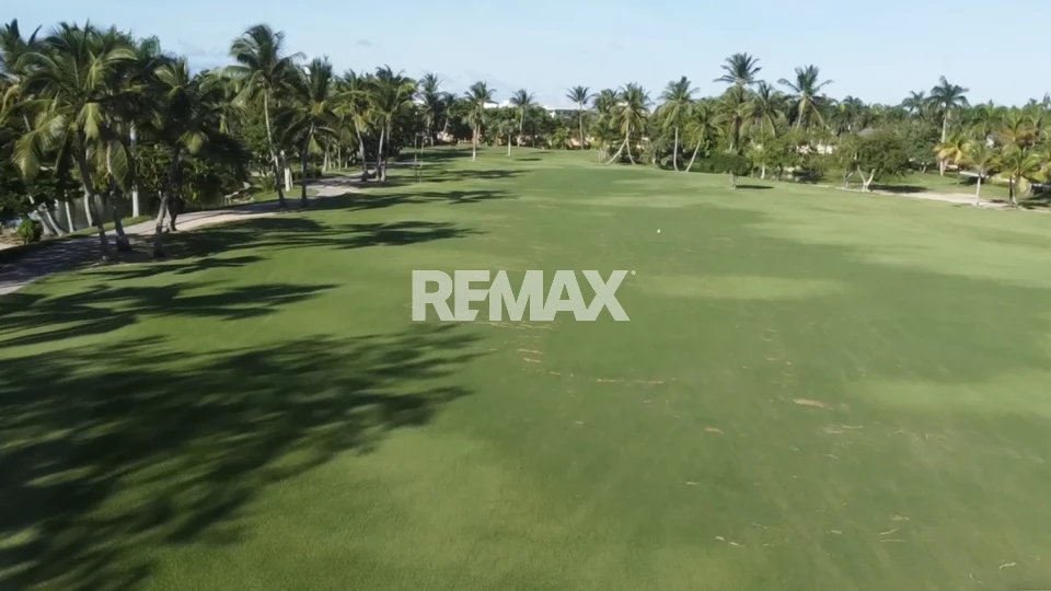 Terreno en venta en Cocotal Golf & Country Club – Punta Cana - 1