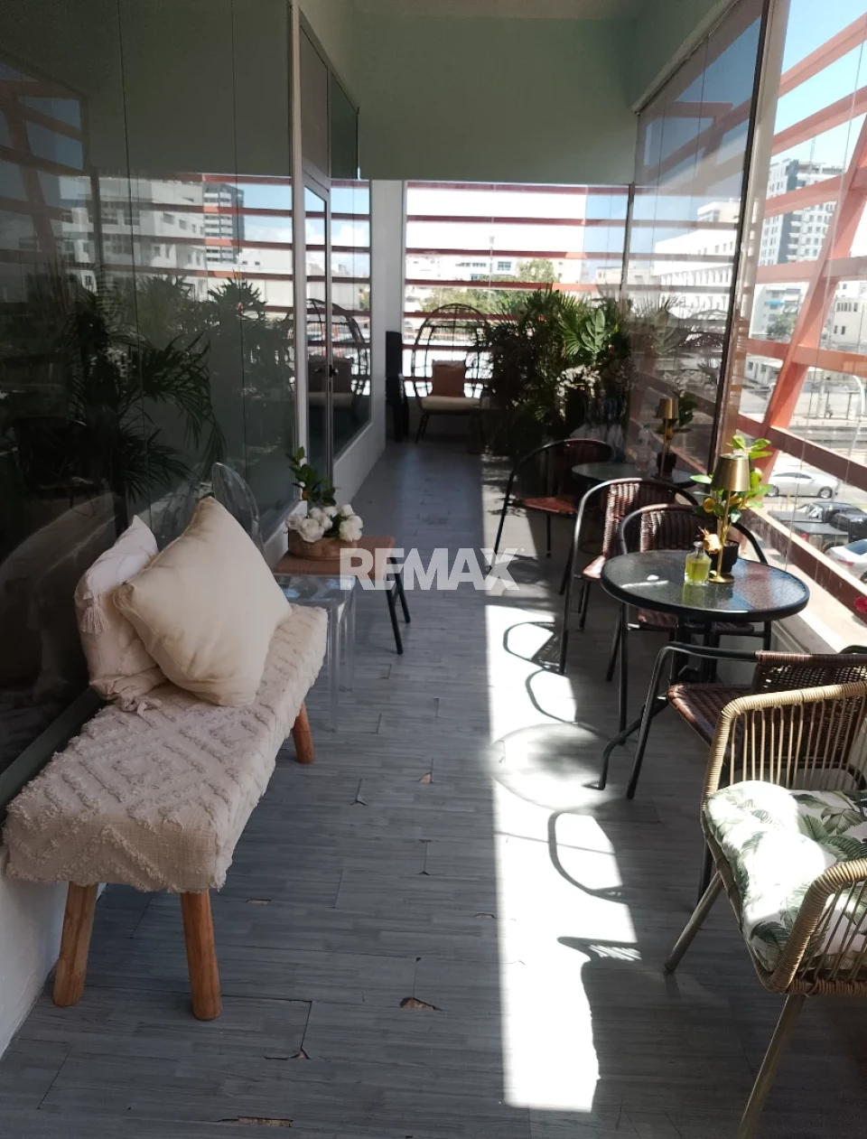 Commercial Space en SANTO DOMINGO DE GUZMÁN, 27 DE FEBRERO