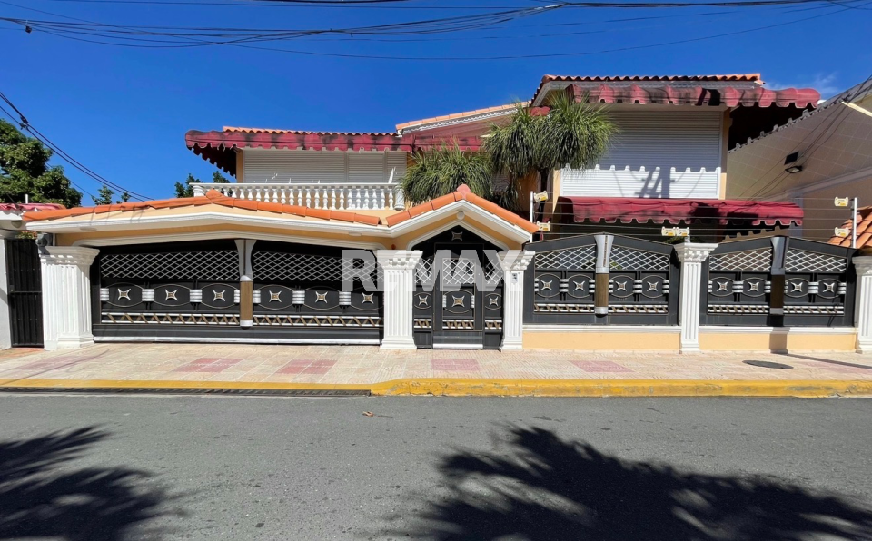 House en SANTO DOMINGO ESTE, REPARTO LOS TRES OJOS
