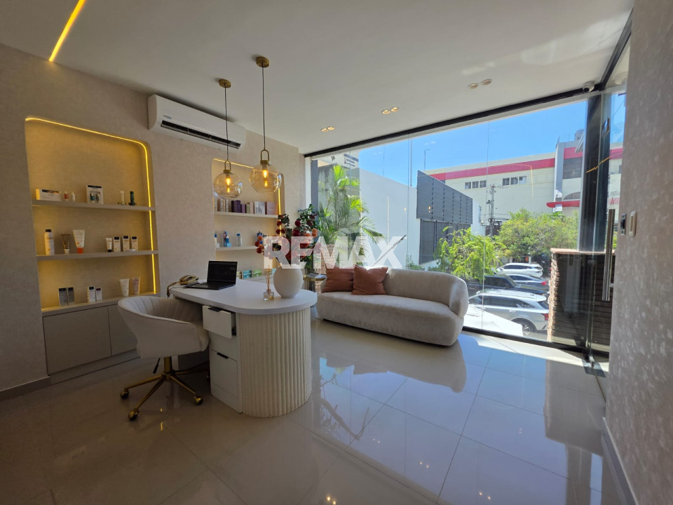 Local Comercial en SANTO DOMINGO DE GUZMÁN, PIANTINI
