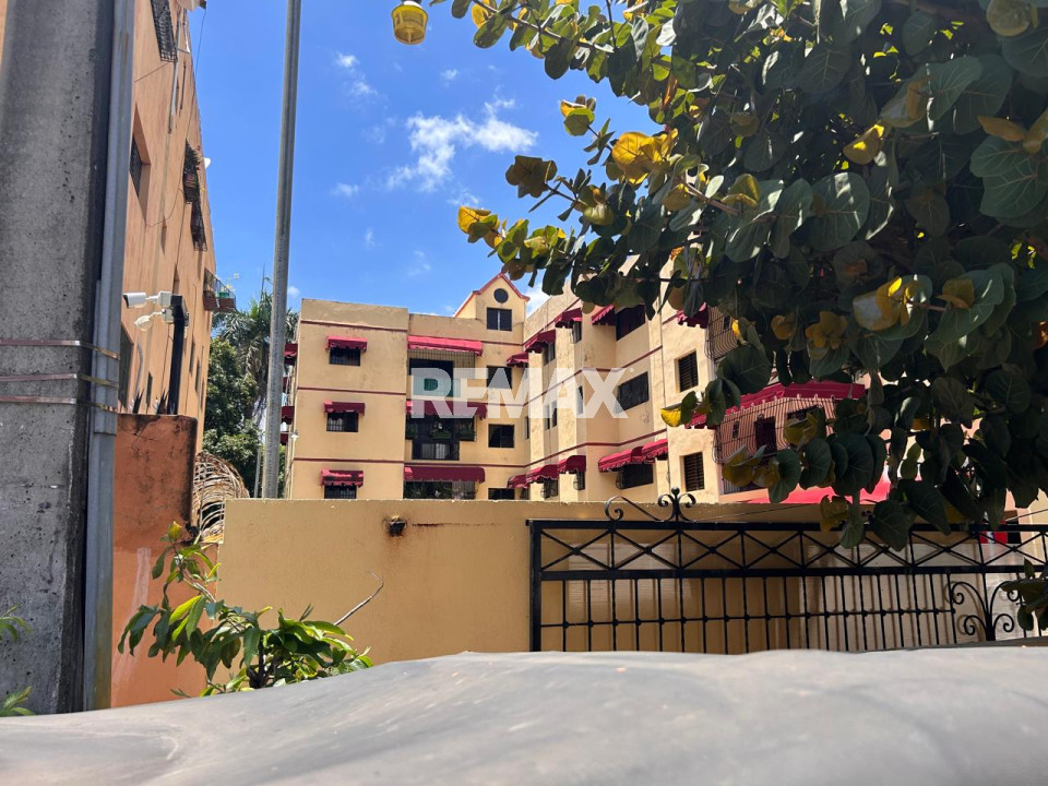 Apartamento en SANTO DOMINGO DE GUZMÁN, ZONA UNIVERSITARIA