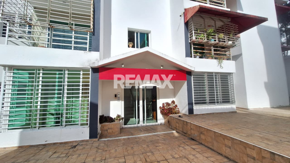 Apartamento en SANTO DOMINGO ESTE, ALMA ROSA I