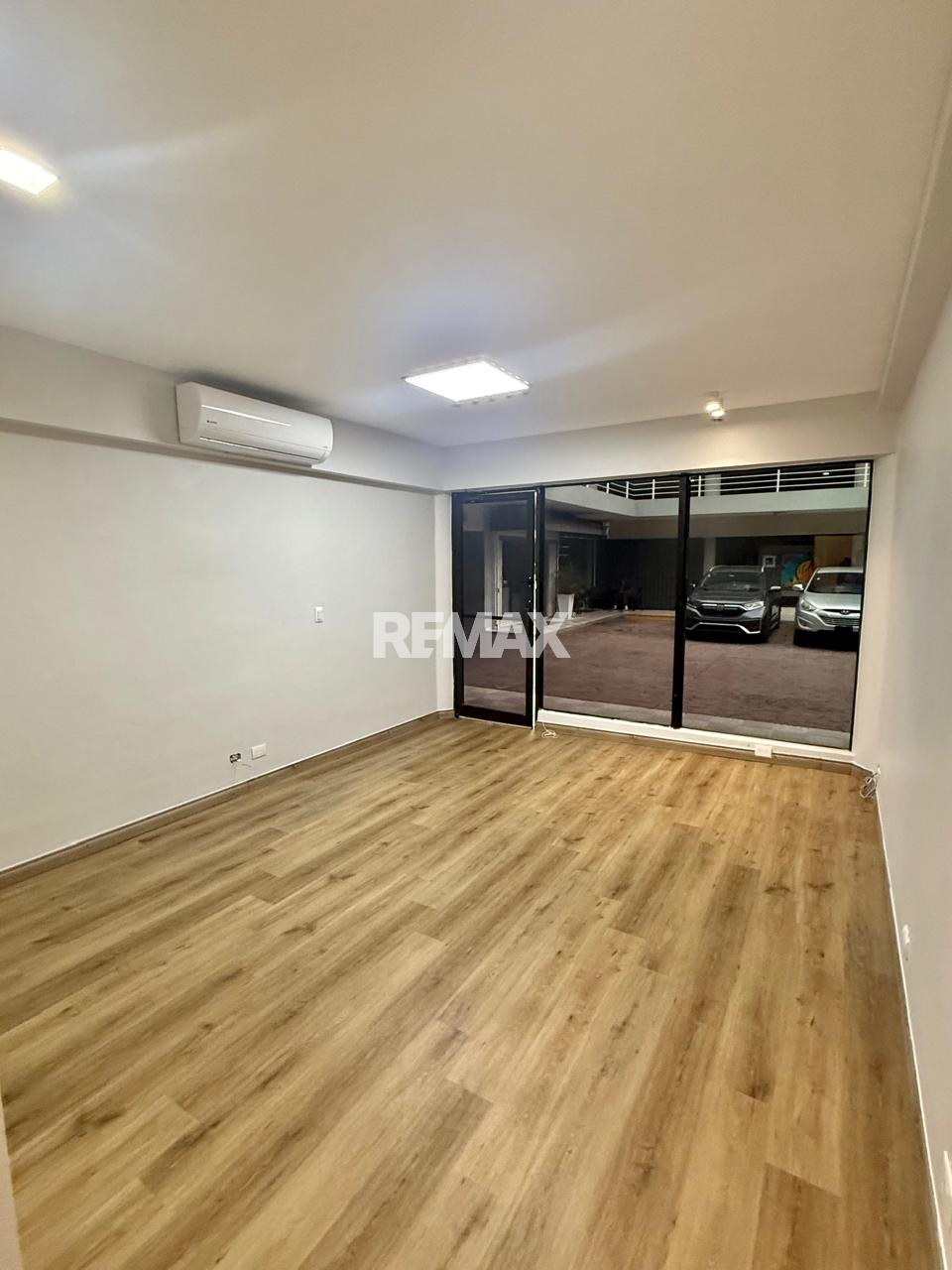 Local Comercial en SANTO DOMINGO DE GUZMÁN, PIANTINI
